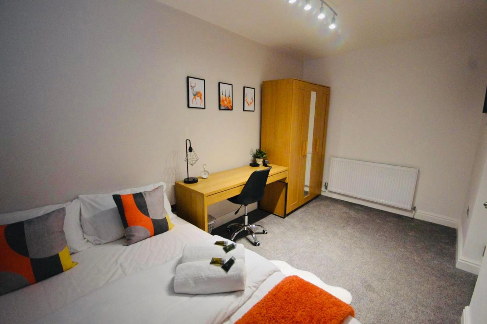 Luxury 3 Bedroom Ground Floor - Centre Apartment Coventry