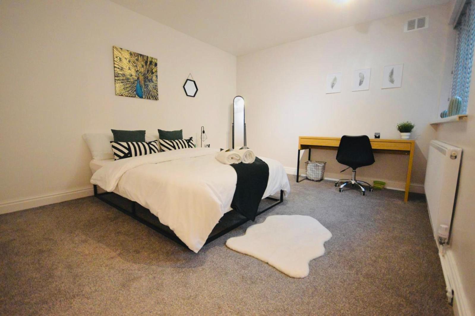 Apartment Luxury 3 Bedroom Ground Floor - Centre